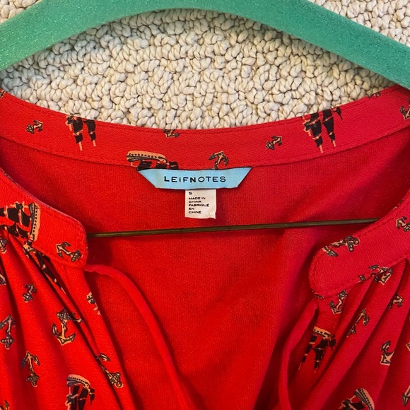 Leifnotes red dress great condition no flaws or staining size small - Picture 2 of 3